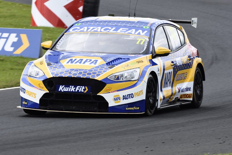 BTCC_quali_00033.jpg