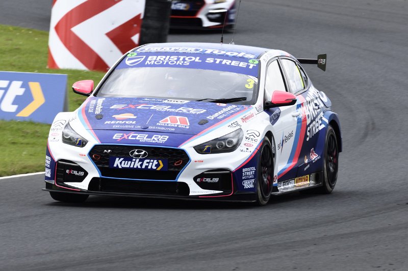 BTCC_quali_00035.jpg